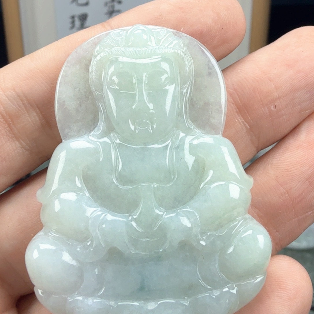 翡翠挂件未镶嵌翡翠