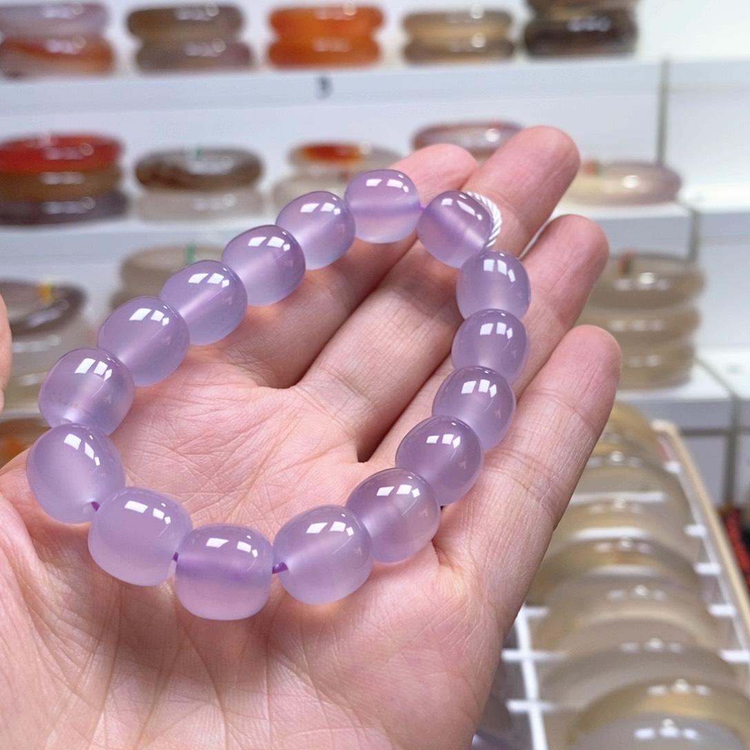 玛瑙/玉髓手串未镶嵌绿***。