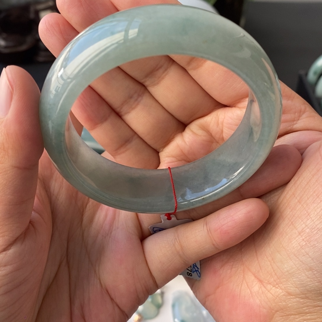 未镶嵌手镯翡翠天然