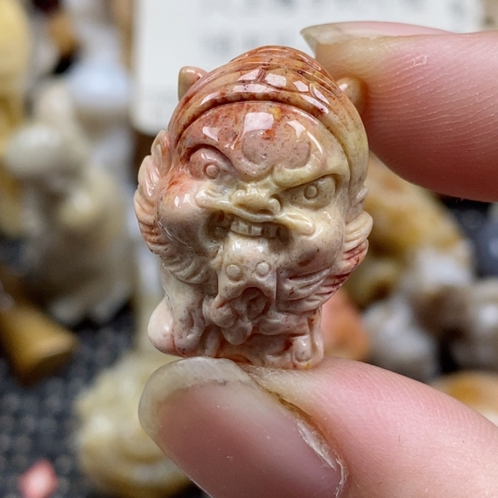 颈饰未镶嵌硅化珊瑚（珊瑚玉）小