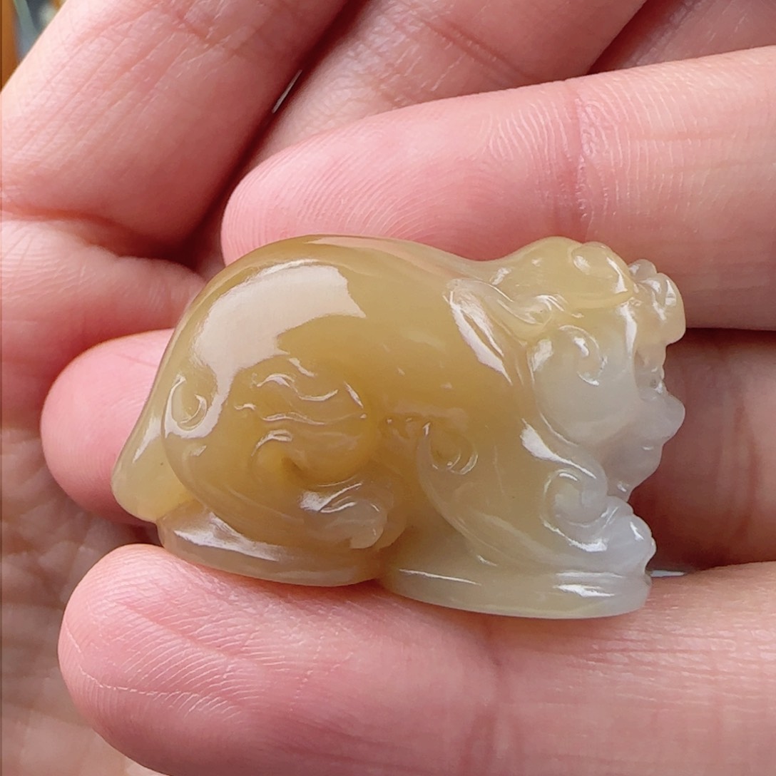 和田玉颈饰未镶嵌灰*郎