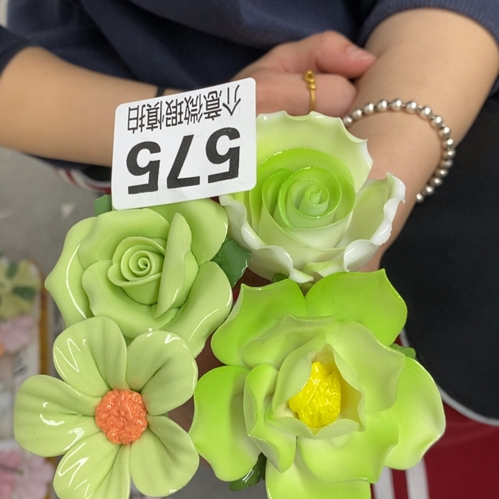 摆件陶瓷材料加工