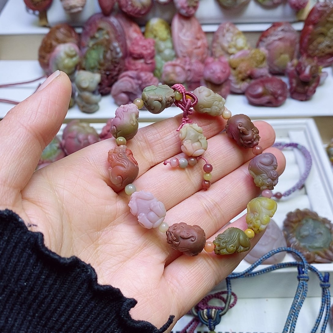 玛瑙/玉髓盐源玛瑙手链未镶嵌