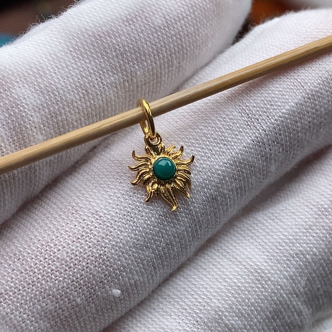 绿松石18K金镶嵌绿松石配饰