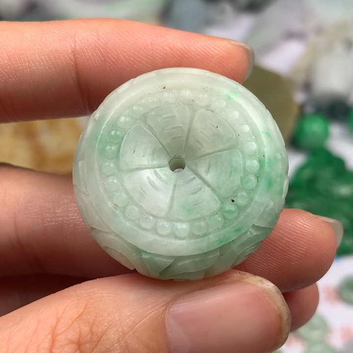 定制翡翠未镶嵌翡翠