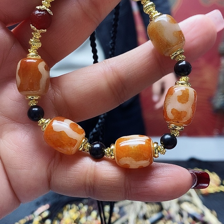 玛瑙/玉髓颈饰合金