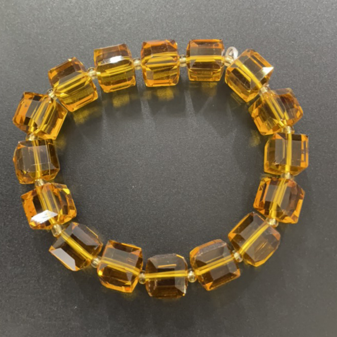  151  黄方糖手串