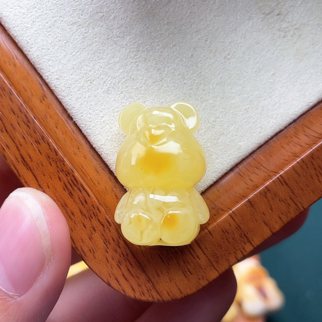 琥珀裸石未镶嵌蜜蜡