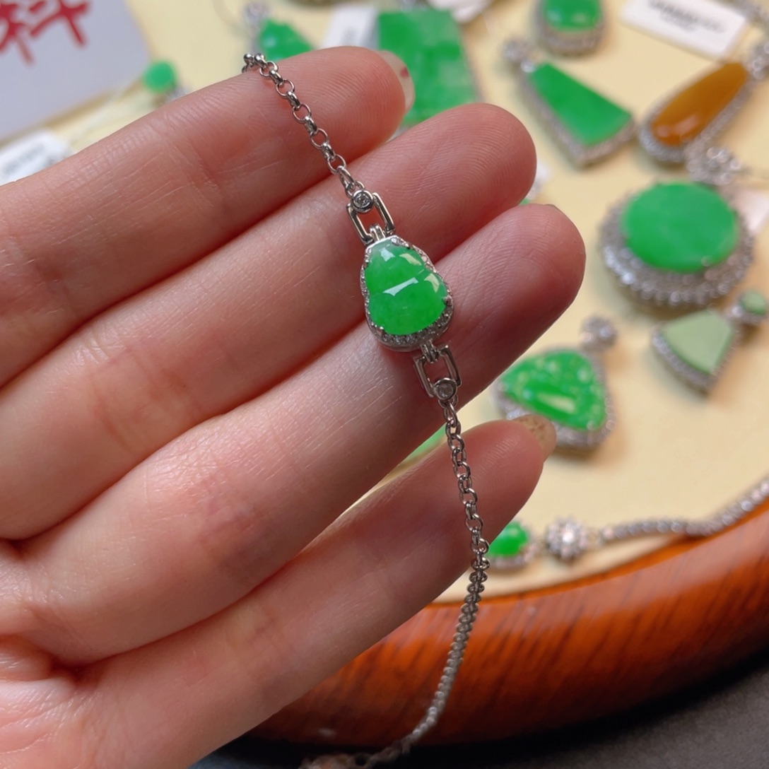 翡翠吊坠(不含链)银S925镶嵌手链
