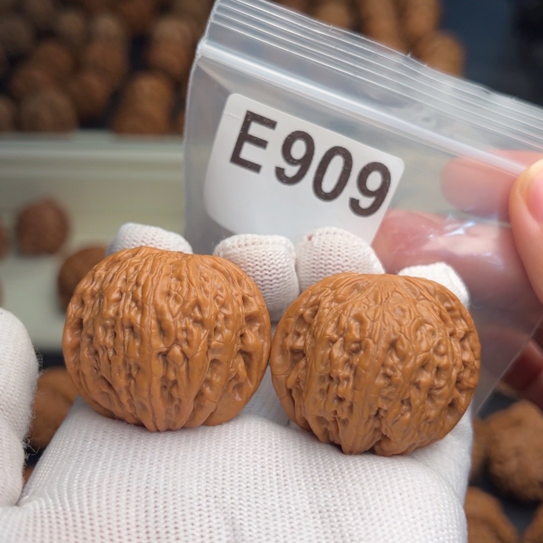 *****文玩核桃手串E909铁锤39