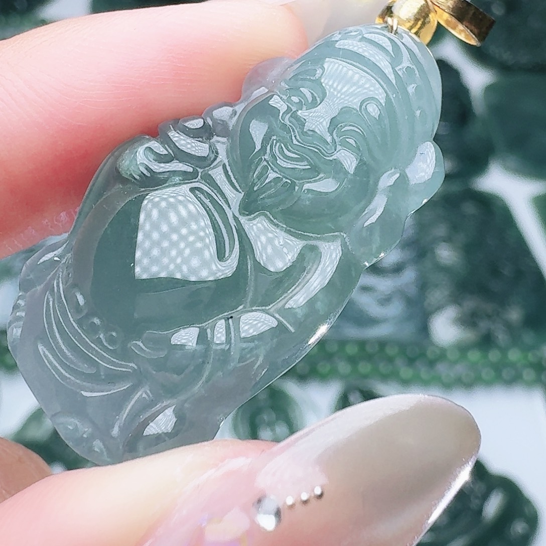 翡翠未镶嵌颈饰天然的A货翡翠多样性发其一 