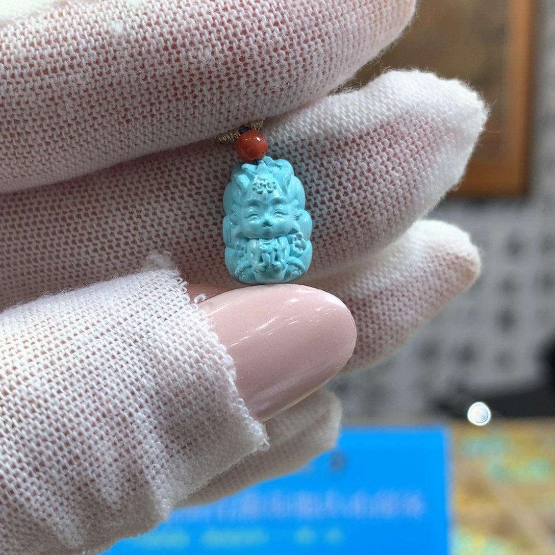 绿松石未镶嵌挂件