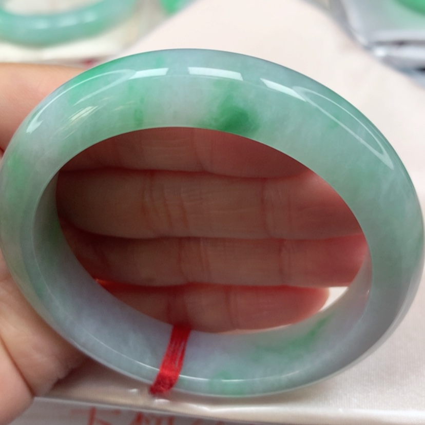 【闪购商品】翡翠手镯未镶嵌冰糯飘阳绿手镯5455圈44号