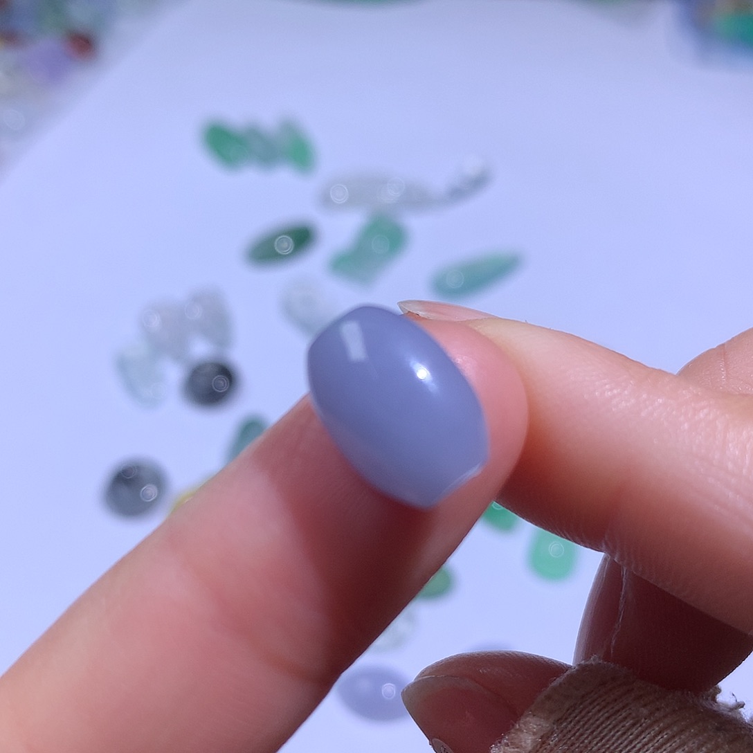 翡翠颈饰未镶嵌枣珠