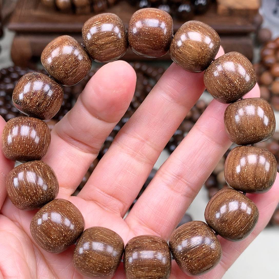 【闪购商品】贡木其他巴贡红月星空金星1516