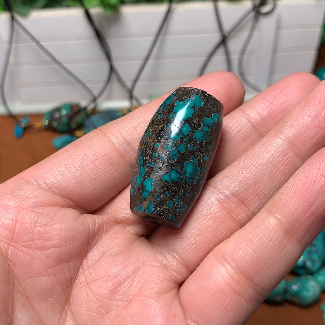 邓***學绿松石未镶嵌珠宝奇石