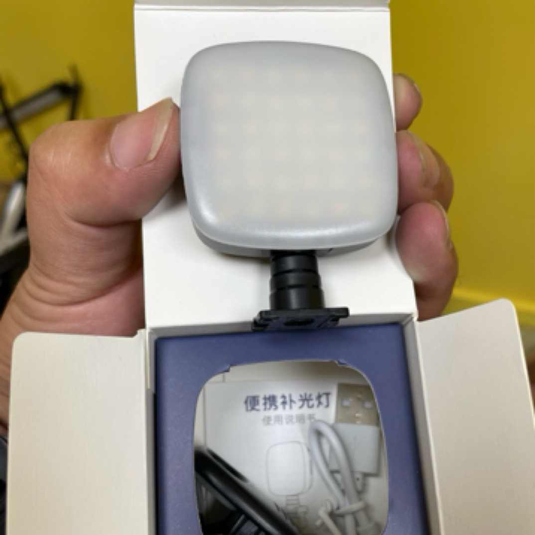 准新品  D5便携式补光灯