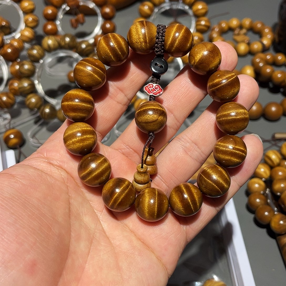 럭***품手串/手链楠木（金丝楠）