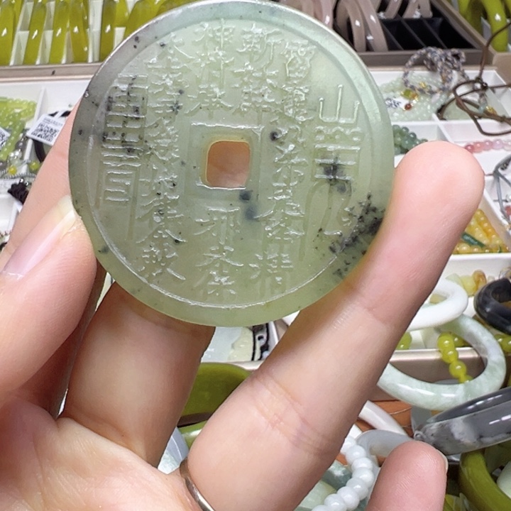 未镶嵌蛇纹石玉手链