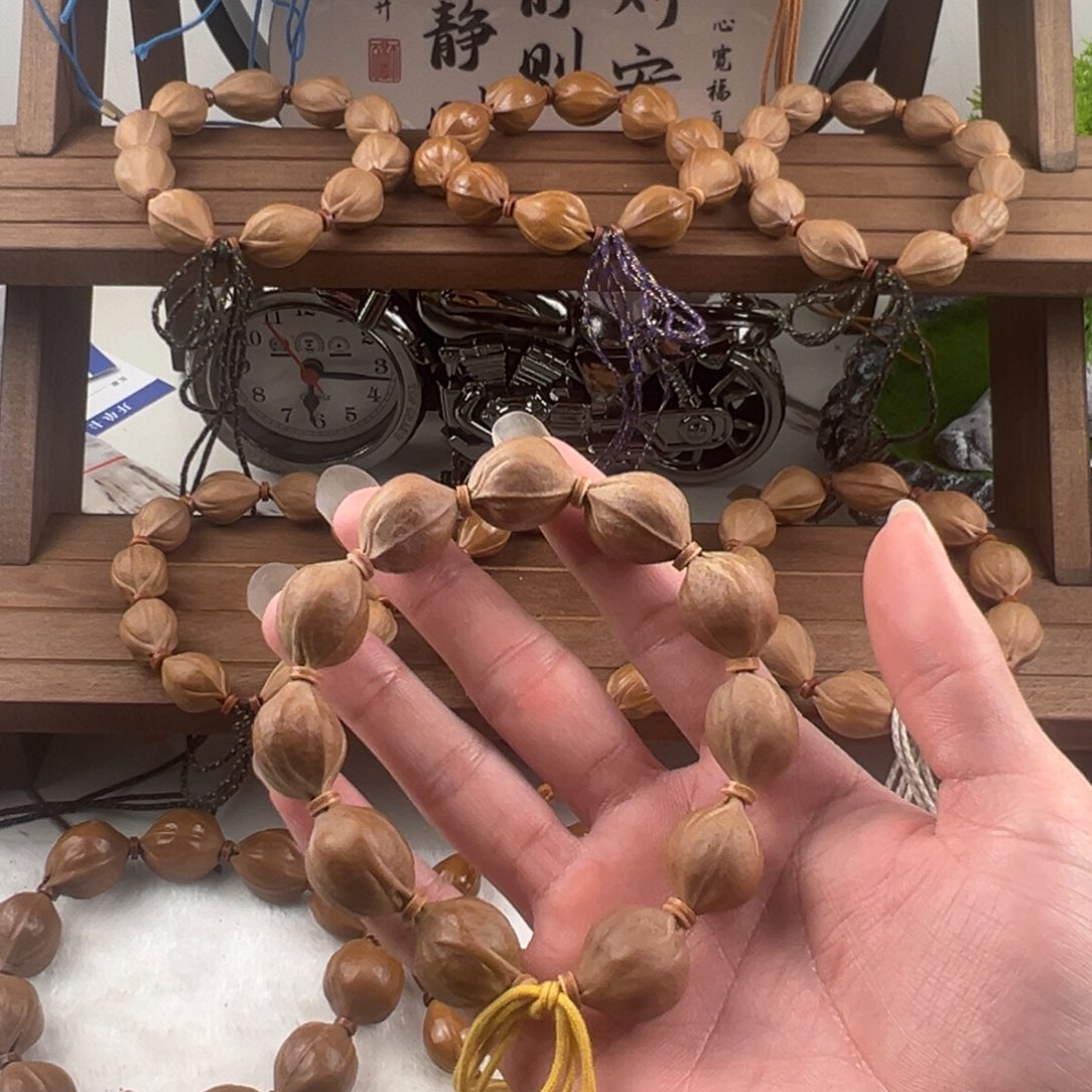 砀***发手串橄榄核梅林铁核1.8/2.2鲨鱼背