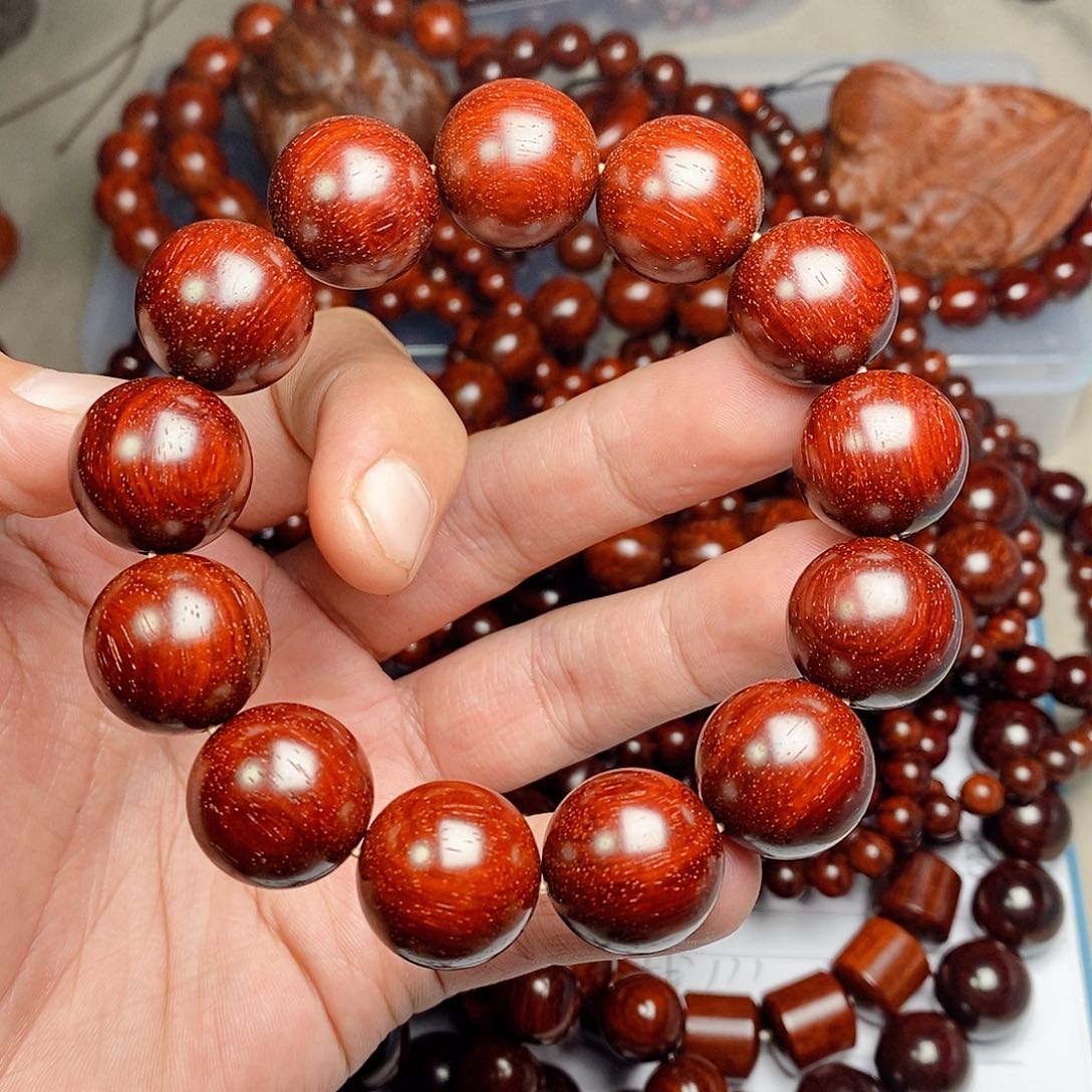 檀香紫檀（小叶紫檀）无**呢