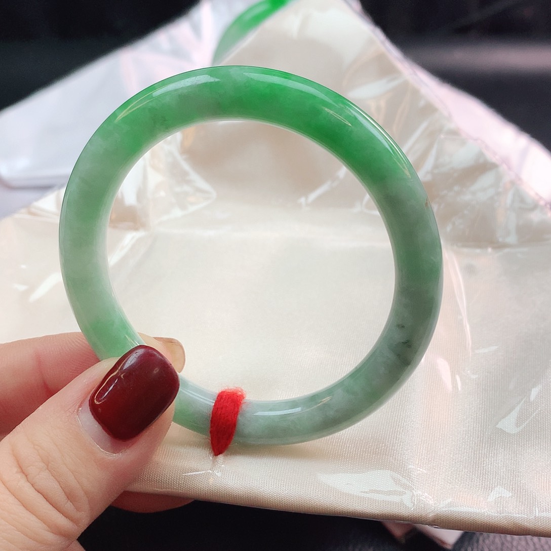 翡翠手镯未镶嵌圆条882468