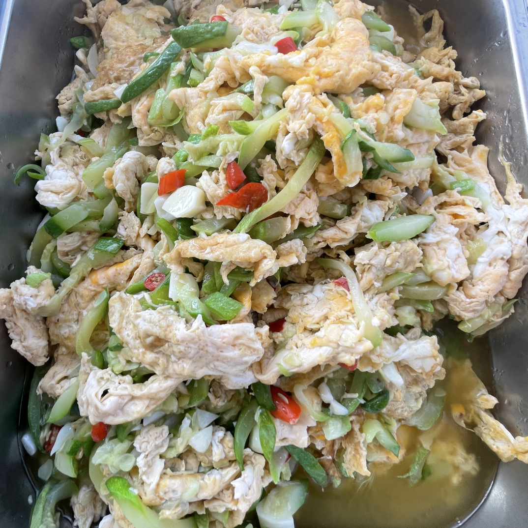 西葫芦炒蛋西葫芦炒蛋