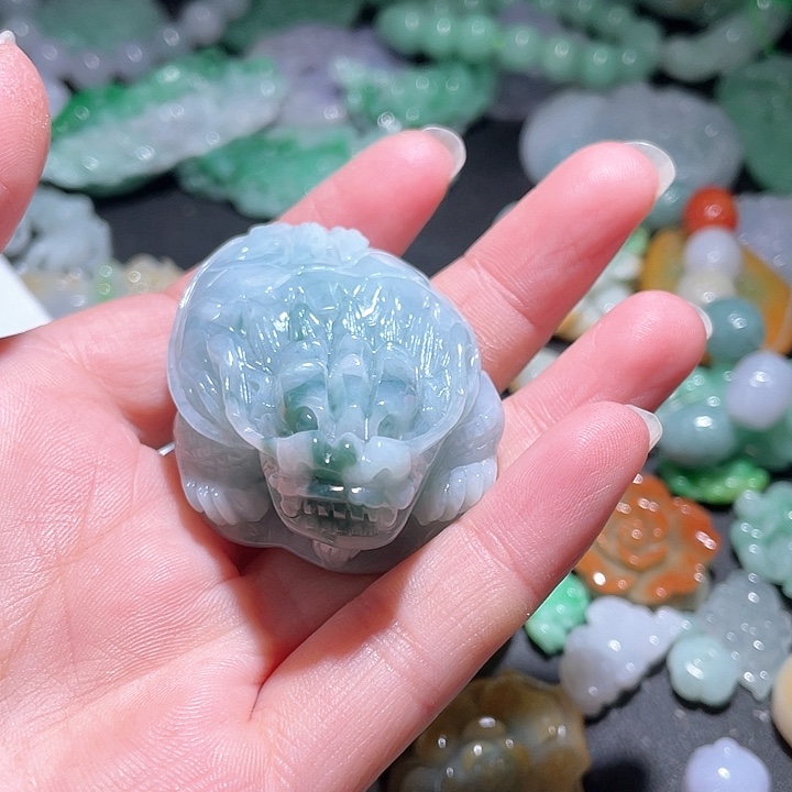 颈饰未镶嵌翡翠天