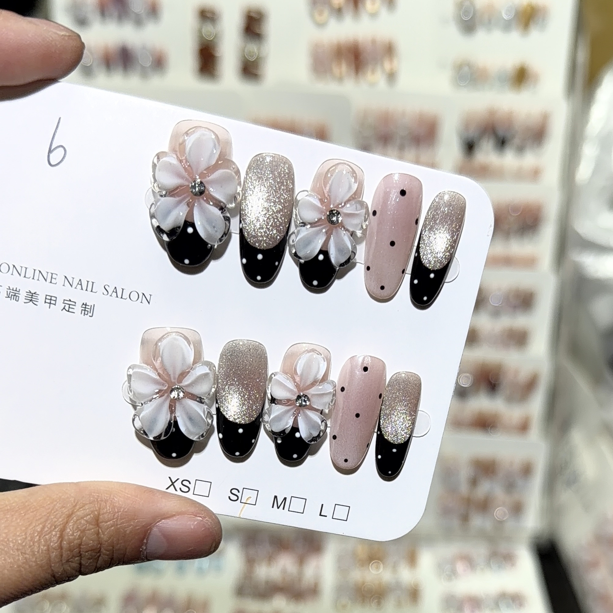 6号中椭圆黑色法式玻璃珠波点穿戴甲