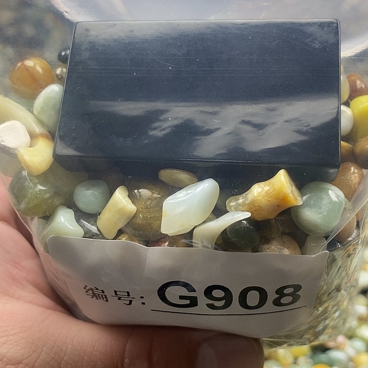 岫玉鱼缸石未镶嵌