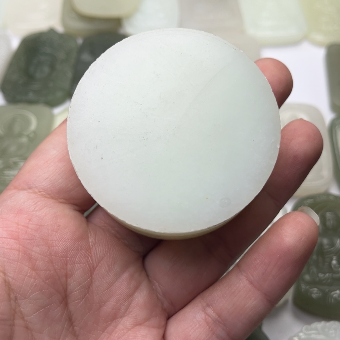 x***_定制和田玉定制千手背面一刀切