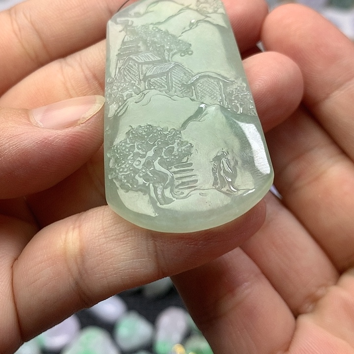 翡翠颈饰未镶嵌山水牌