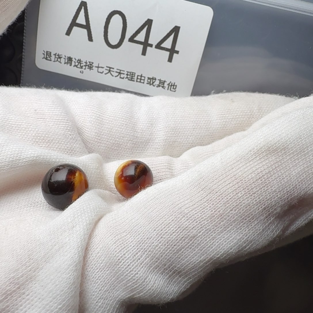 琥珀裸石未镶嵌吹****?琥珀蜜蜡