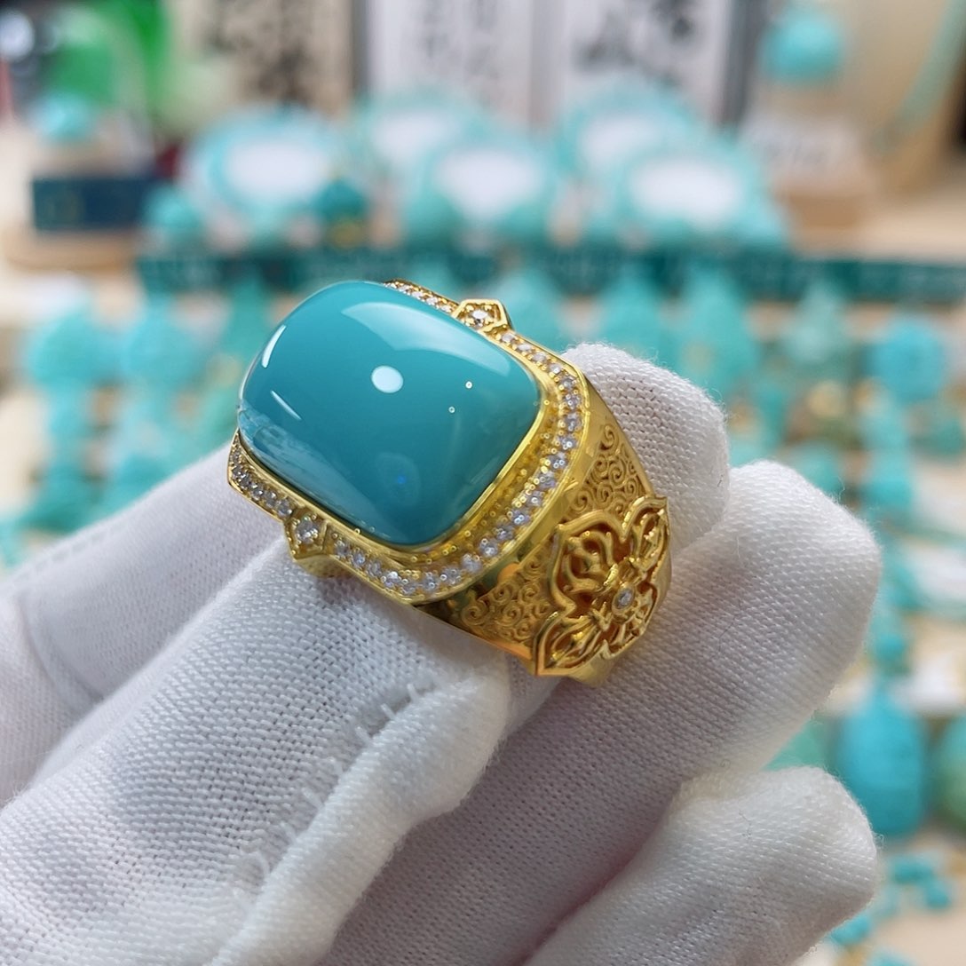 绿松石珠宝奇石18K金镶嵌