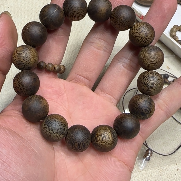 沉香木手串奇楠沉香圆珠单圈1.4-18.9g凹身