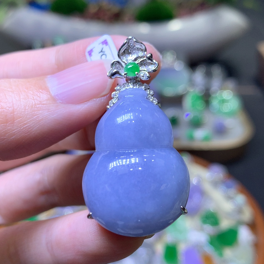 【闪购商品】翡翠颈饰18K金镶嵌翡翠吊坠项链