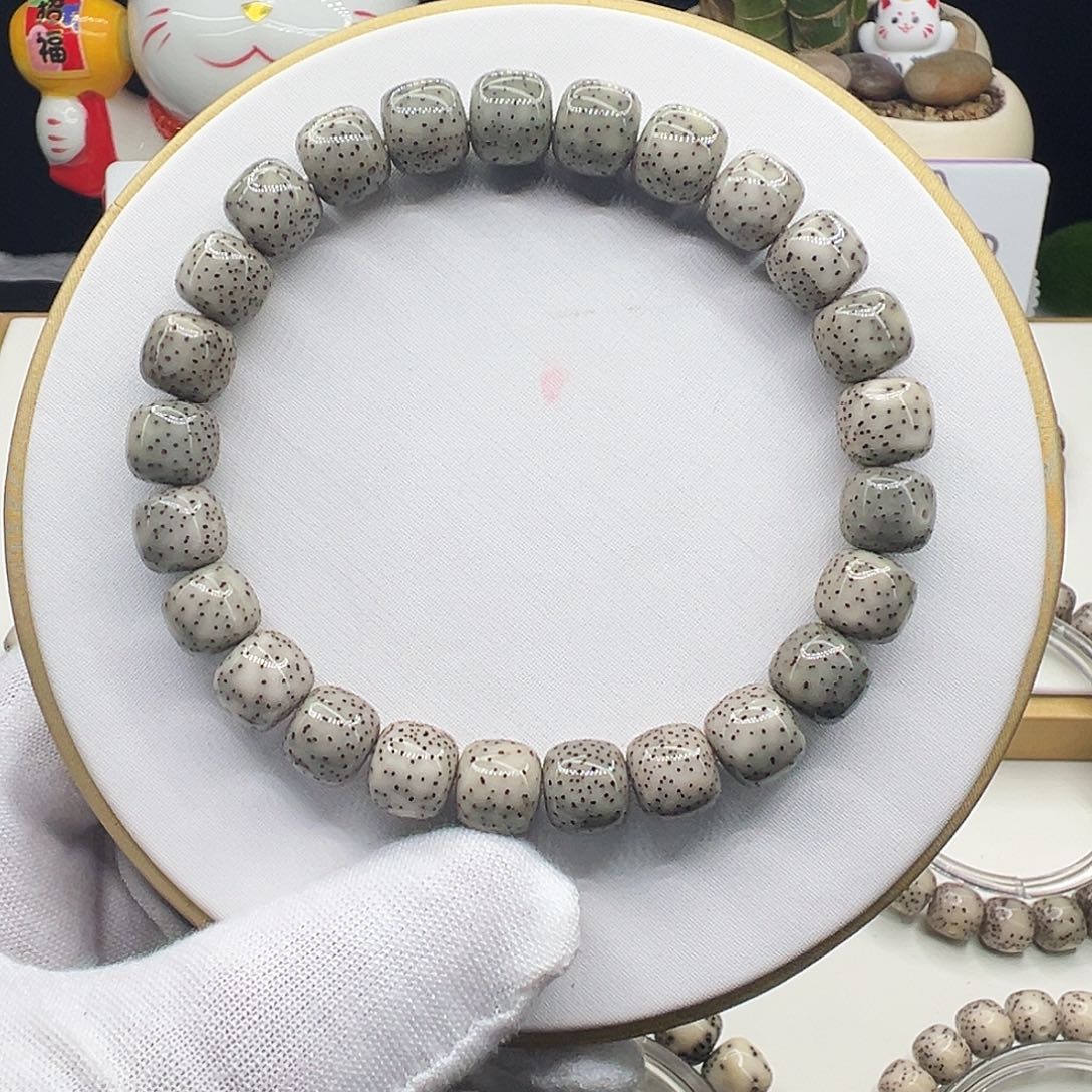 家***驴星月菩提手串糯冰9.5✖️8.5货头牛毛星