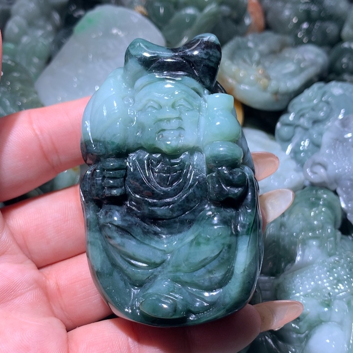 翡翠未镶嵌颈饰保真天然A货翡翠