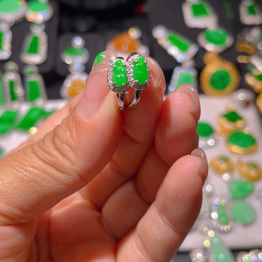 翡翠颈饰银S925镶嵌精品