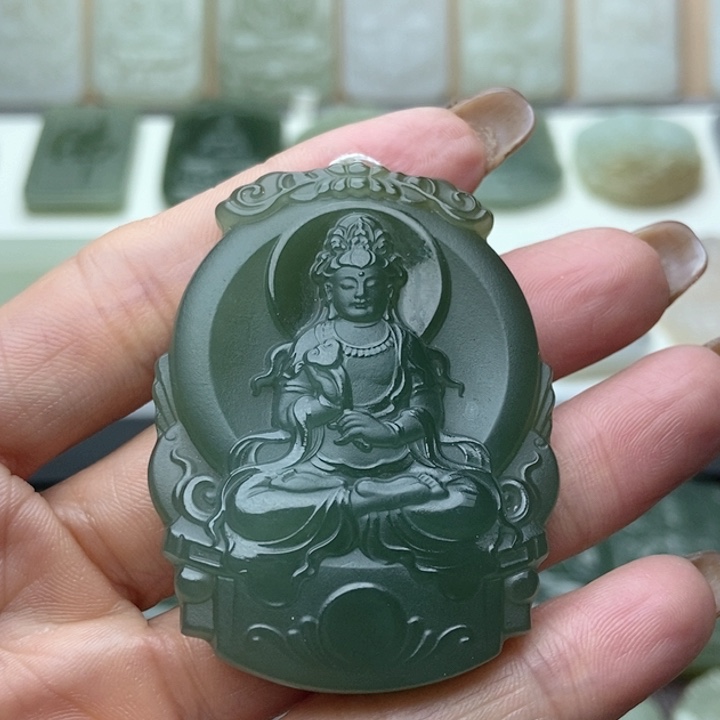 和田玉颈饰未镶嵌天*