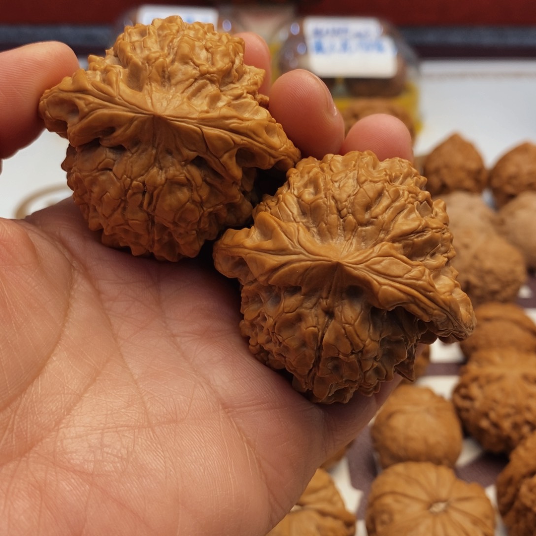 文玩核桃吊坠龙鼎52尺全品