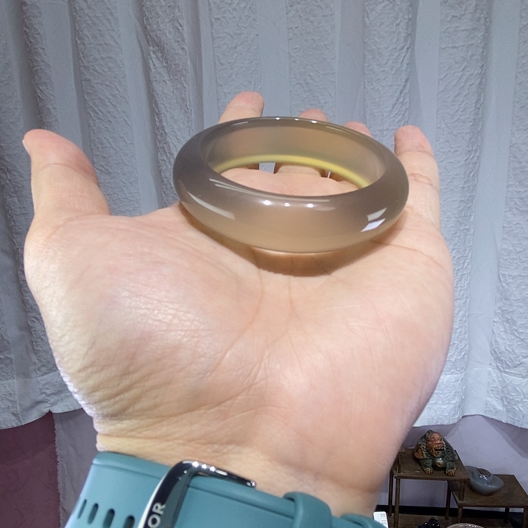 玛瑙/玉髓手镯未镶嵌别*.