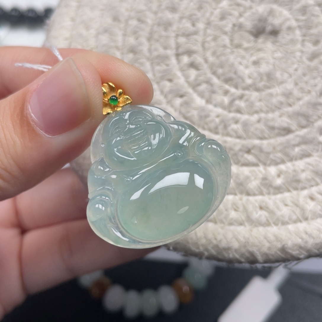 翡翠18K金镶嵌颈饰天然A货缅甸翡翠