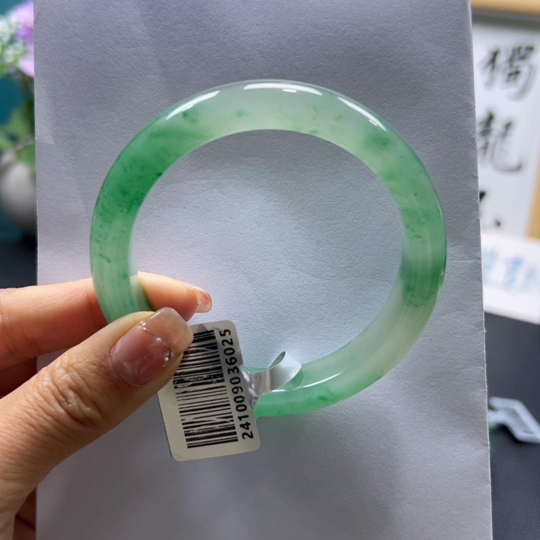 石英质玉手镯未镶嵌念*?优优ZQP58.1