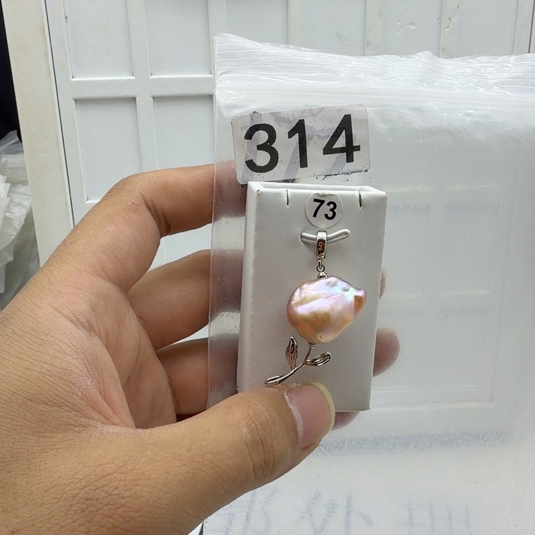 合金颈饰淡水珍珠