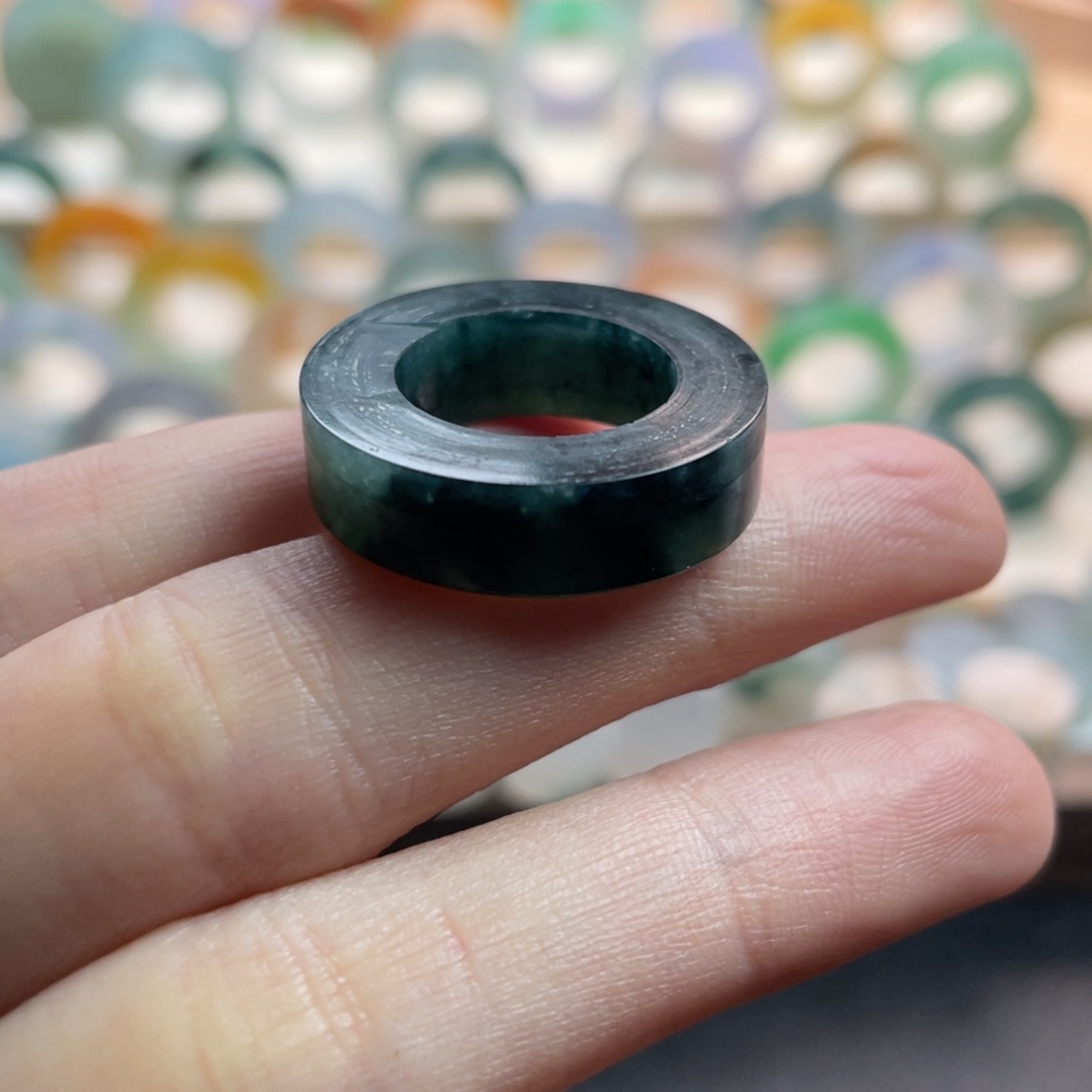 定制翡翠未镶嵌抖音