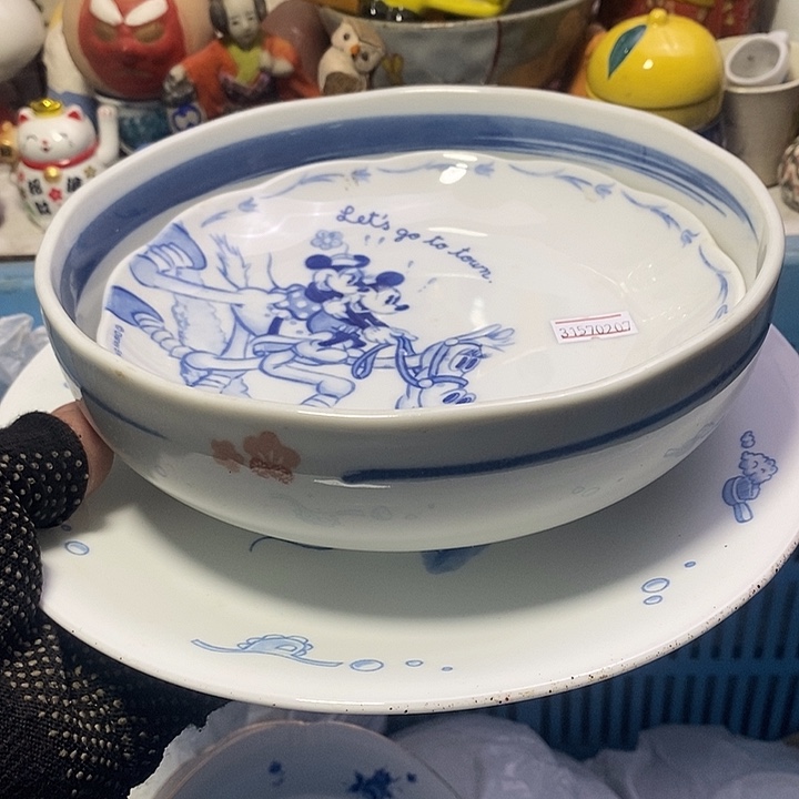 旅****玥日本回流精品瓷器