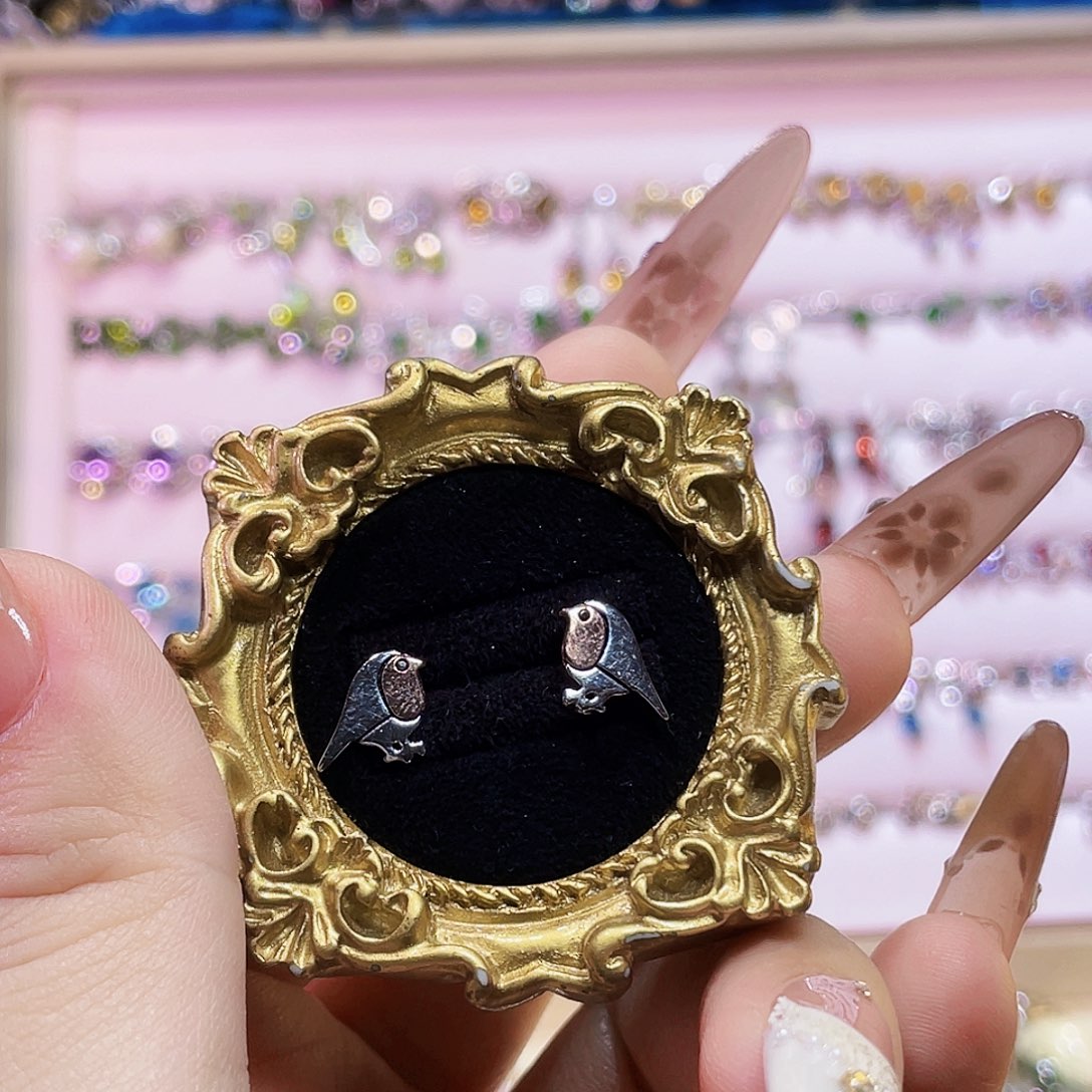 925银小肥啾耳钉一对儿