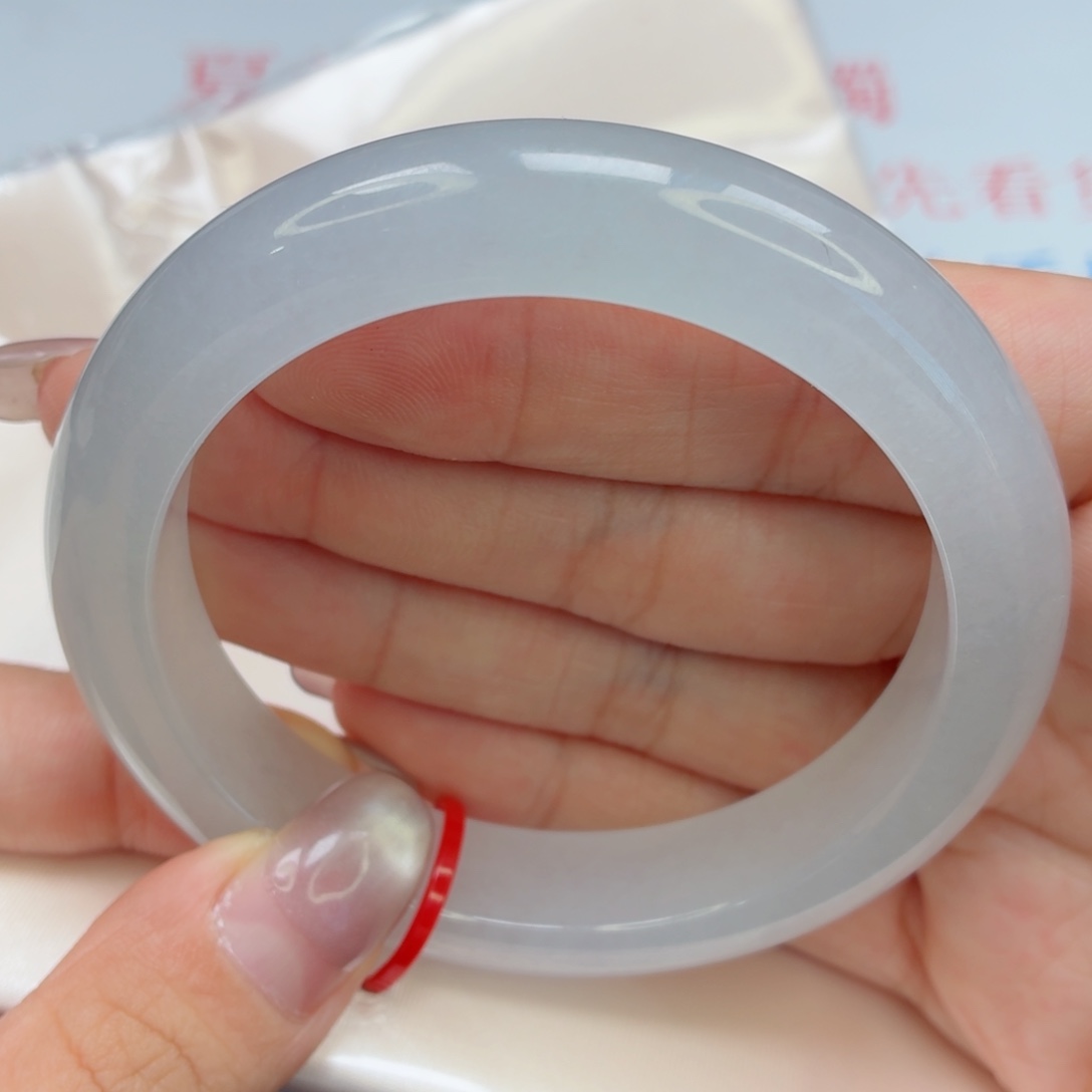 未镶嵌手镯翡翠48