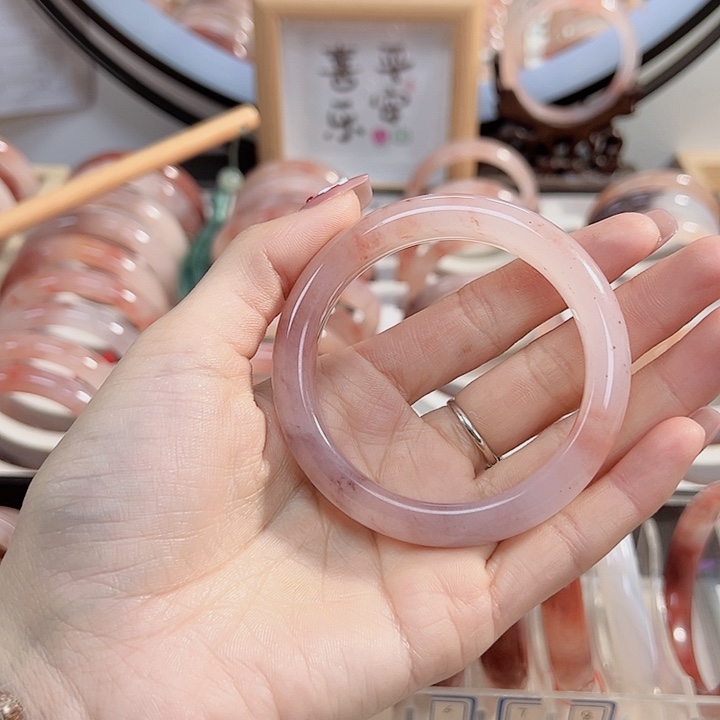 石英质玉手镯未镶嵌1**0